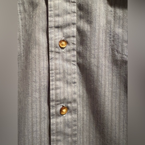 Eddie Bauer Men's Chambray Blue & Stripe Button-Down Shirt - Men’s XL - Picture 3 of 8